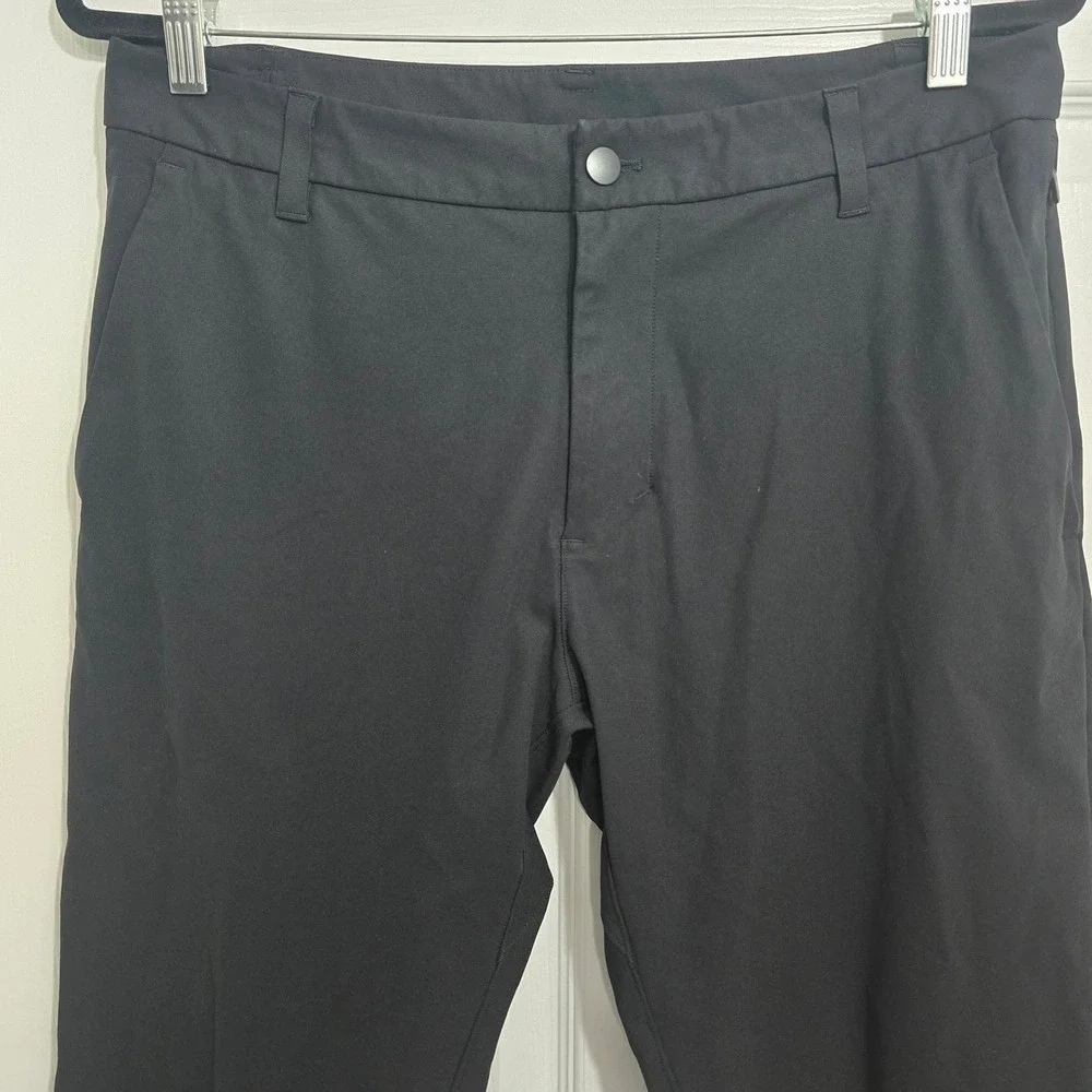 Lululemon‎ Commission Slim Fit Pant Men's 30x28 Black Warpstreme Chino LM5AF1S